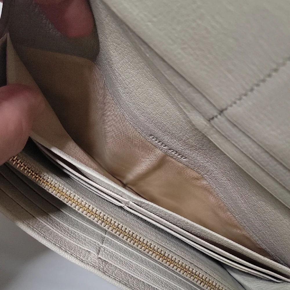 Miu Miu Beige and Cream Women's Wallet - Picture 8 of 10
